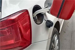 云岩24小时救援车收费标准