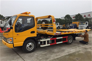 云岩哪里有拖车服务