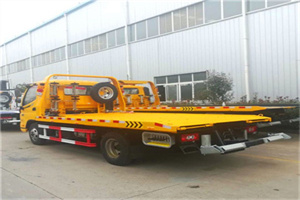 云岩附近拖车救援搭电